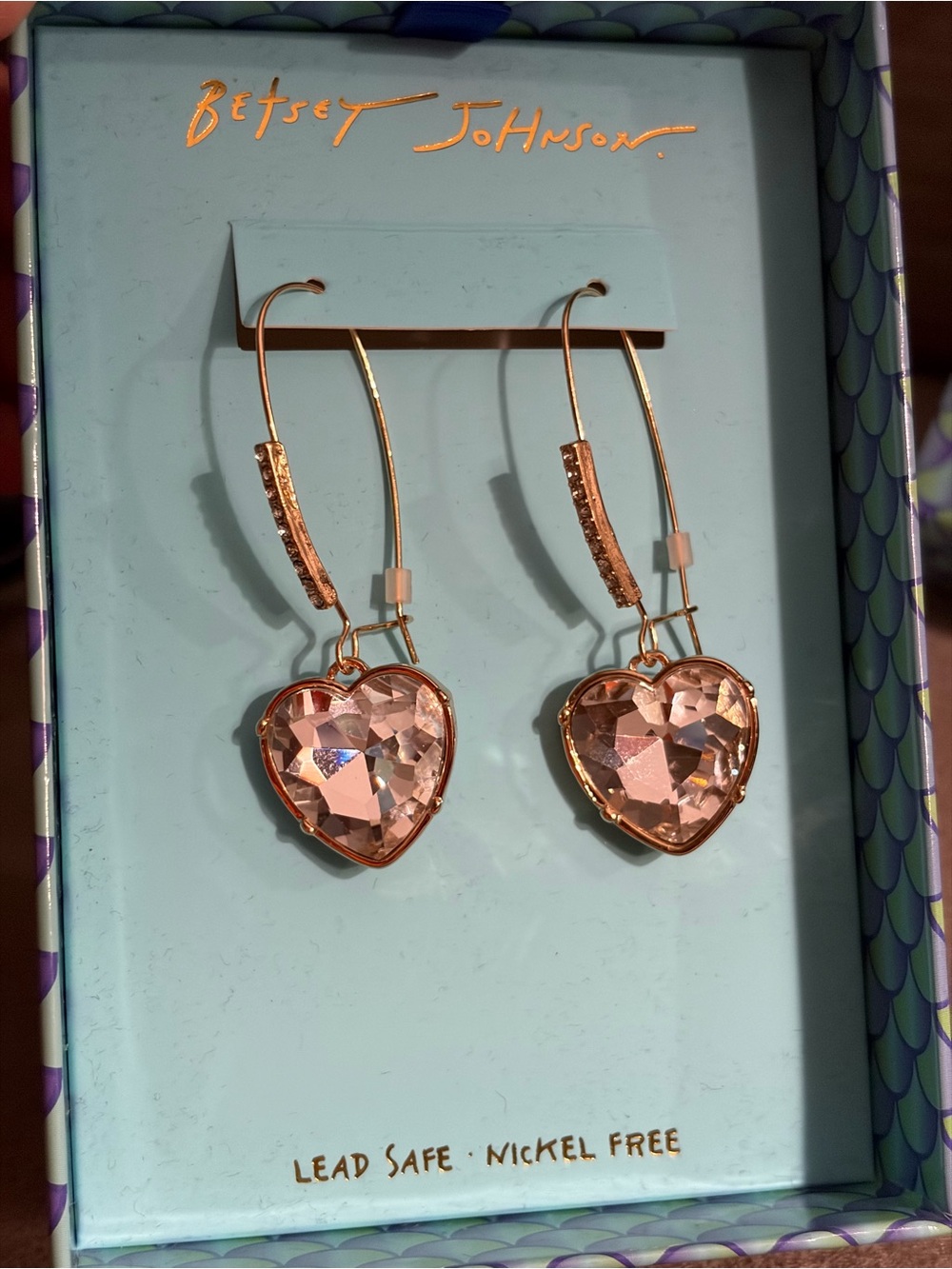 Betsey Johnson gold-Tone Faceted Heart Drop Earrings - Picture 11 of 13
